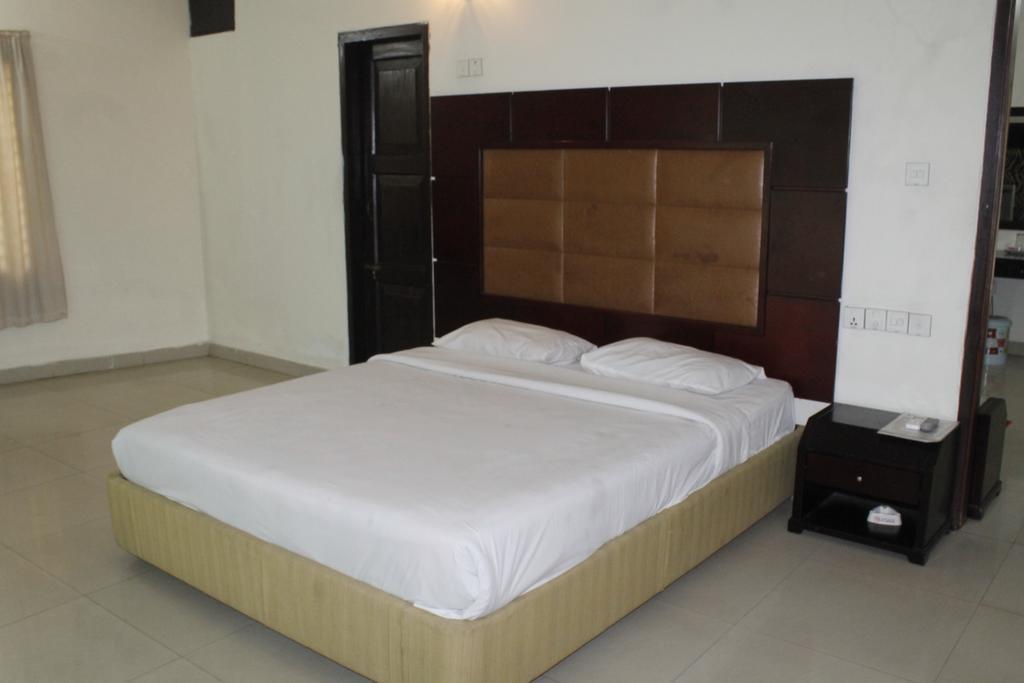 Hotel Mishuk Cox's Bazar Exterior foto
